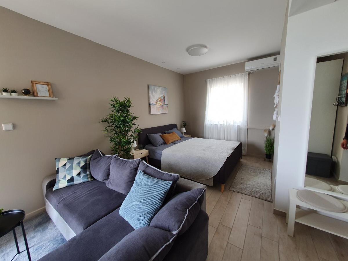 Apartment Danijela Novalja Kültér fotó