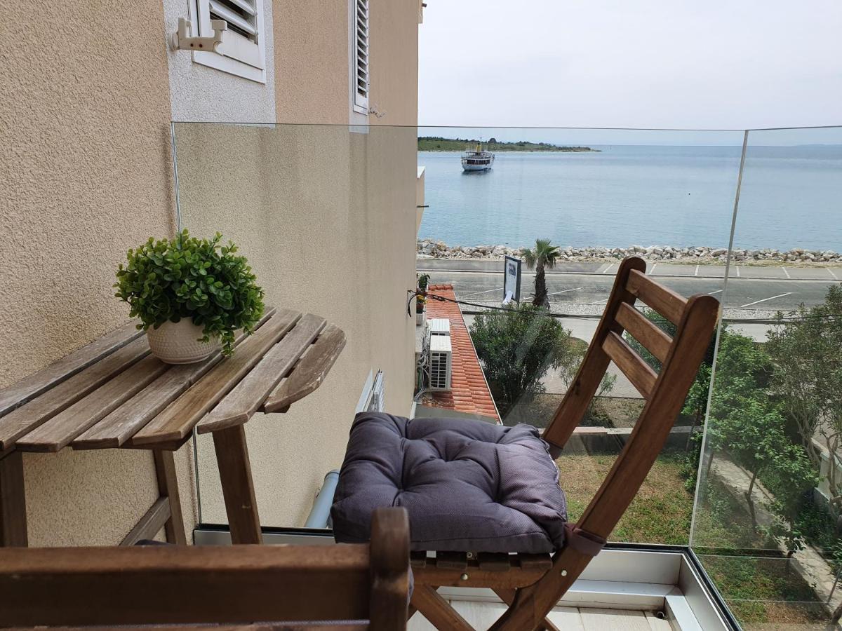 Apartment Danijela Novalja Kültér fotó